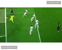 2020 道奇核心：弗里曼（Freddie Freeman）代表勇士队夺得 MVP 后在次年转会道奇