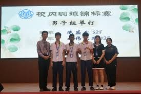 赌场里的“年龄层”分布：为什么老年人更容易沉溺于老虎机？（从年龄分布看赌场：老年人为何更易沉迷老虎机？）